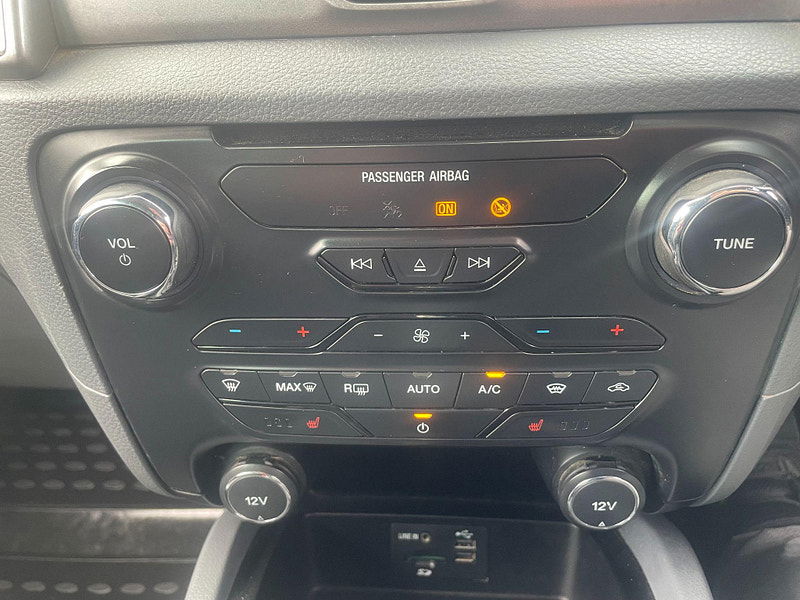 Ford Ranger 2.2 TDCi Limited 1 4WD Euro 5 (s/s) 4dr (Eco Axle) 4dr Manual 2025