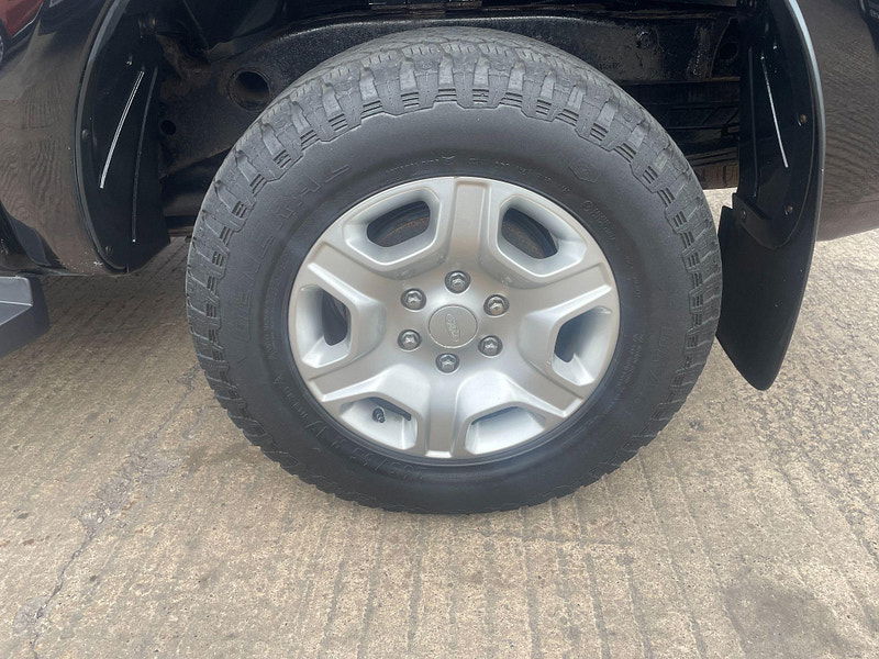Ford Ranger 2.2 TDCi Limited 1 4WD Euro 5 (s/s) 4dr (Eco Axle) 4dr Manual 2025