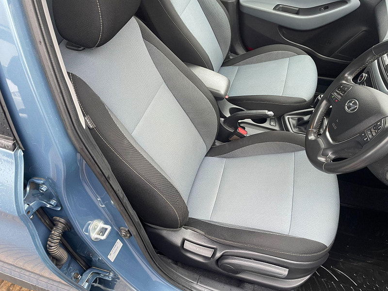 Hyundai I20 1.4 CRDi Premium Euro 6 5dr 5dr Manual 2025