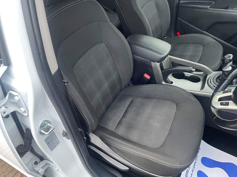 Kia Sportage 1.6 GDi 1 2WD Euro 5 5dr 5dr Manual 2025