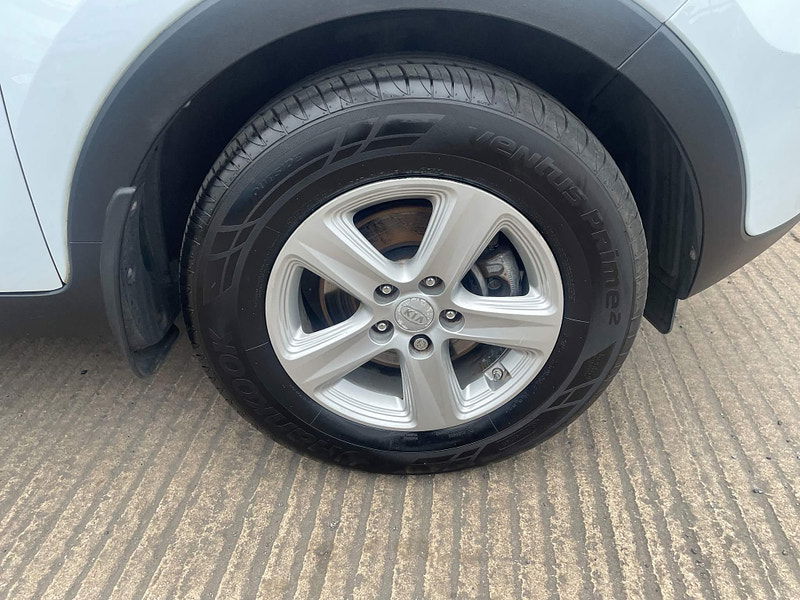 Kia Sportage 1.6 GDi 1 2WD Euro 5 5dr 5dr Manual 2025