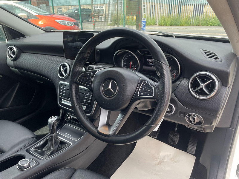 Mercedes-Benz A Class 1.5 A180d Sport (Premium) Euro 6 (s/s) 5dr 5dr Manual 2025
