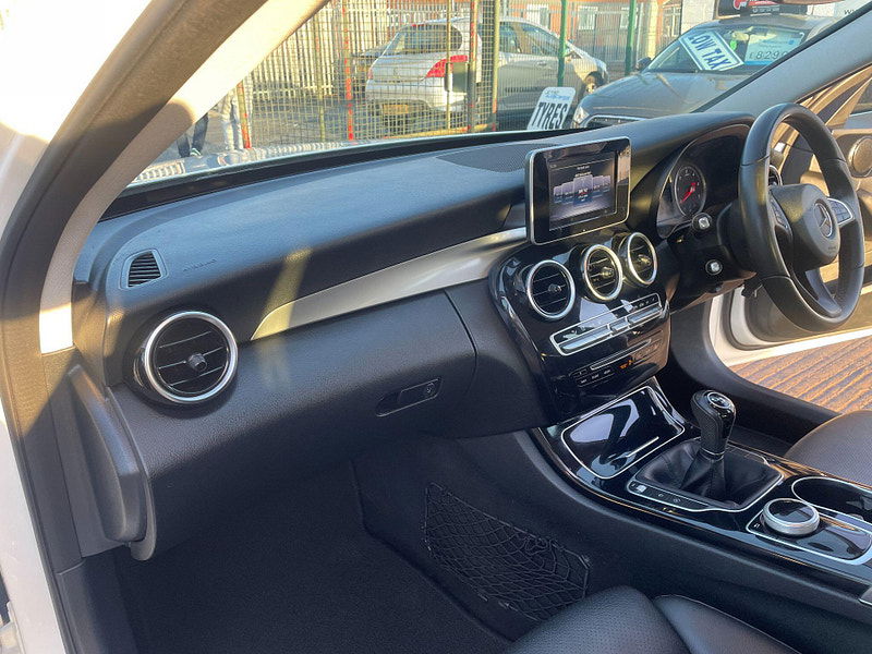 Mercedes-Benz C Class 1.6 C200d SE Executive Edition Euro 6 (s/s) 5dr 5dr Manual 2026