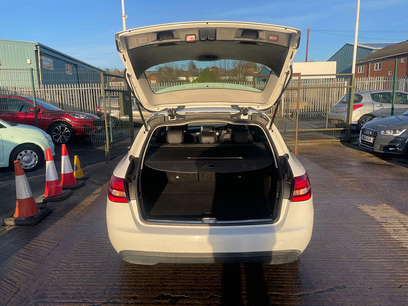 Mercedes-Benz C Class 1.6 C200d SE Executive Edition Euro 6 (s/s) 5dr 5dr Manual 2026