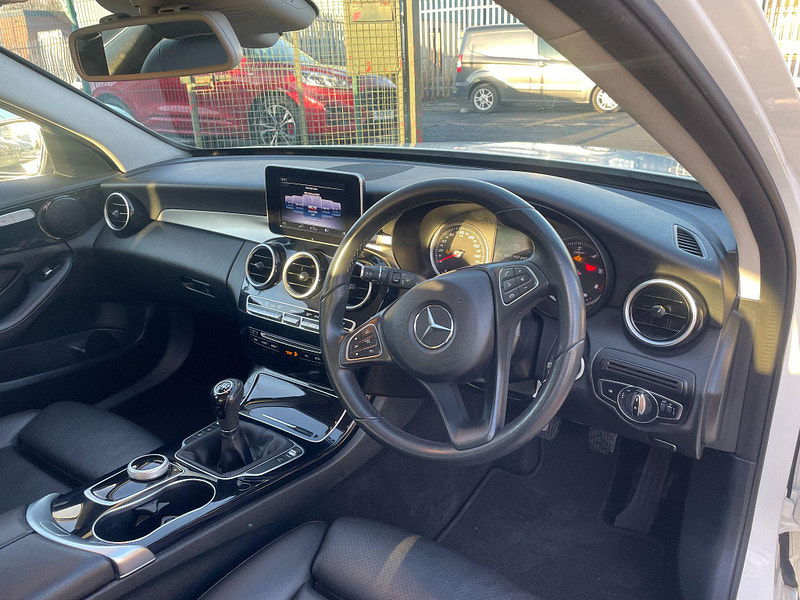 Mercedes-Benz C Class 1.6 C200d SE Executive Edition Euro 6 (s/s) 5dr 5dr Manual 2026