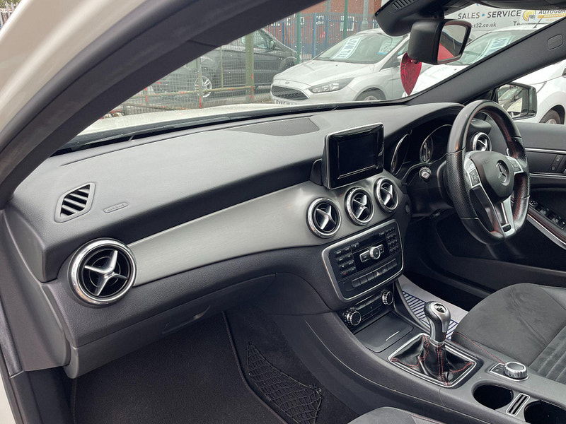 Mercedes-Benz GLA 2.1 GLA200 CDI AMG Line Euro 6 (s/s) 5dr 5dr Manual 2025