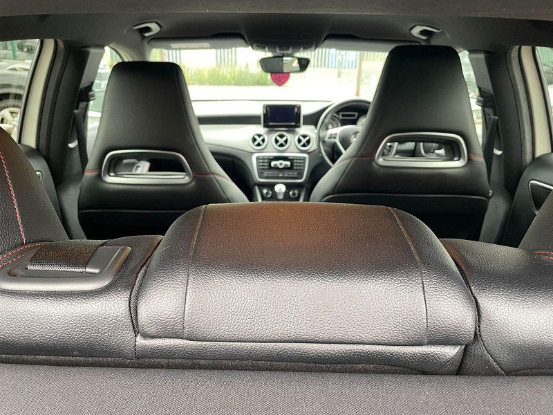 Mercedes-Benz GLA 2.1 GLA200 CDI AMG Line Euro 6 (s/s) 5dr 5dr Manual 2025
