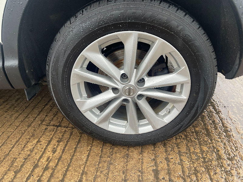 Nissan Qashqai 1.2 DIG-T Acenta 2WD Euro 6 (s/s) 5dr 5dr Manual 2025