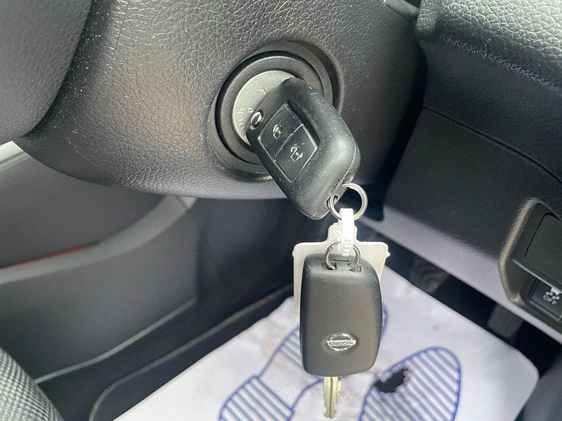 Nissan Qashqai 1.2 DIG-T Acenta 2WD Euro 6 (s/s) 5dr 5dr Manual 2025