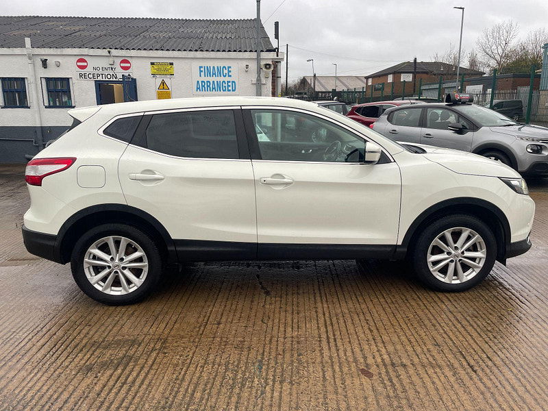 Nissan Qashqai 1.2 DIG-T Acenta 2WD Euro 6 (s/s) 5dr 5dr Manual 2025