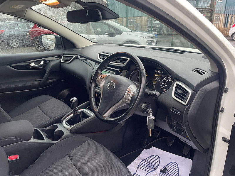 Nissan Qashqai 1.2 DIG-T Acenta 2WD Euro 6 (s/s) 5dr 5dr Manual 2025