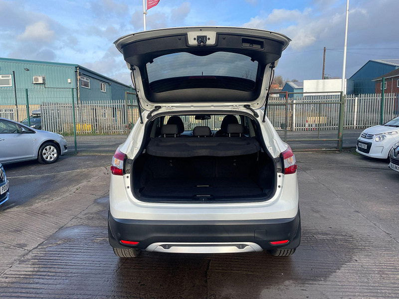 Nissan Qashqai 1.5 dCi n-tec+ 2WD Euro 5 (s/s) 5dr 5dr Manual 2025