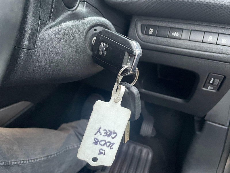 Peugeot 2008 1.6 e-HDi Active EGC Euro 5 (s/s) 5dr 5dr Automatic 2025