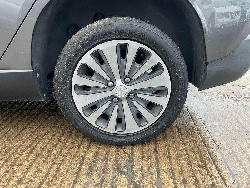 Peugeot 2008 1.6 e-HDi Active EGC Euro 5 (s/s) 5dr 5dr Automatic 2025