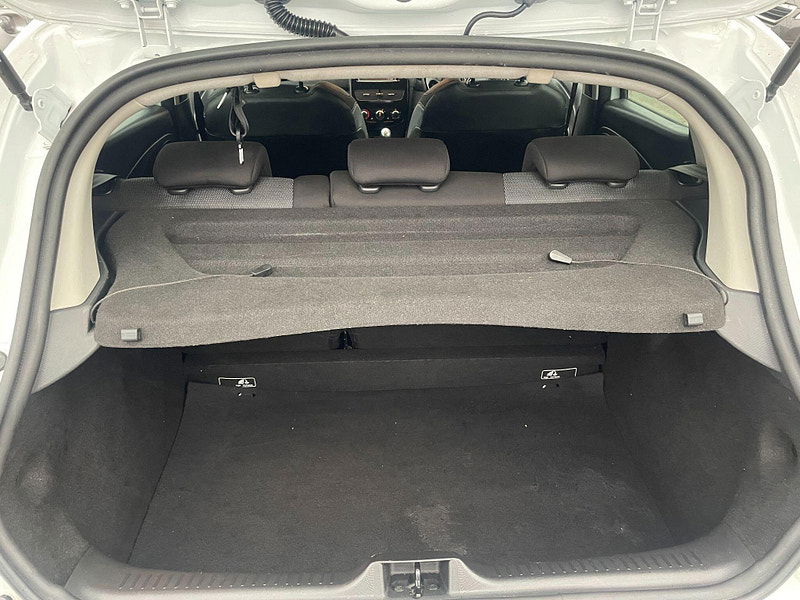 Renault Clio 0.9 TCe Dynamique MediaNav Euro 5 (s/s) 5dr 5dr Manual 2025