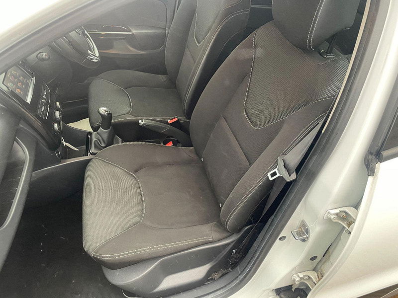 Renault Clio 0.9 TCe Dynamique MediaNav Euro 5 (s/s) 5dr 5dr Manual 2025