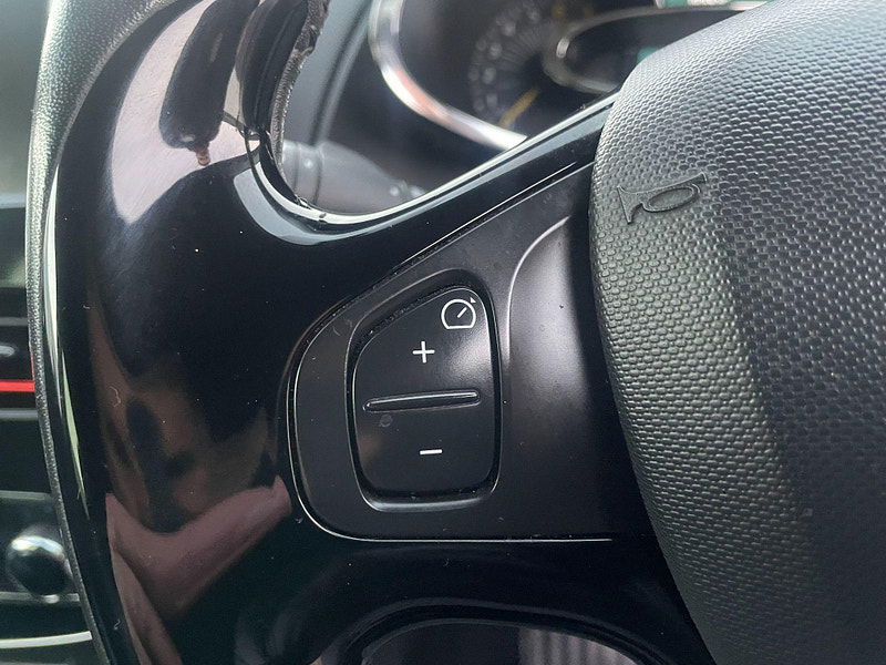 Renault Clio 0.9 TCe Dynamique S MediaNav Euro 5 (s/s) 5dr 5dr Manual 2025