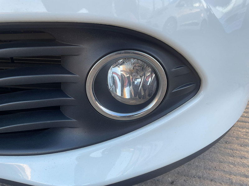 Renault Clio 0.9 TCe Dynamique S MediaNav Euro 5 (s/s) 5dr 5dr Manual 2025
