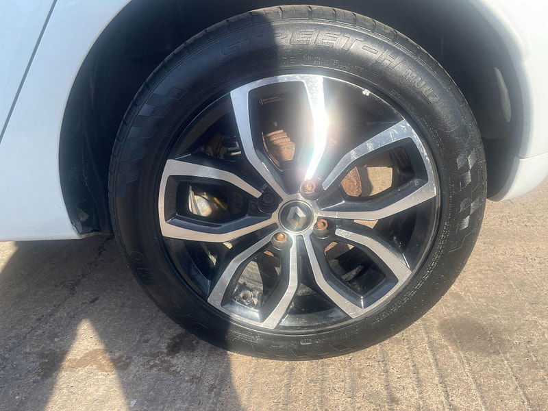 Renault Clio 0.9 TCe Play Euro 6 (s/s) 5dr 5dr Manual 2025