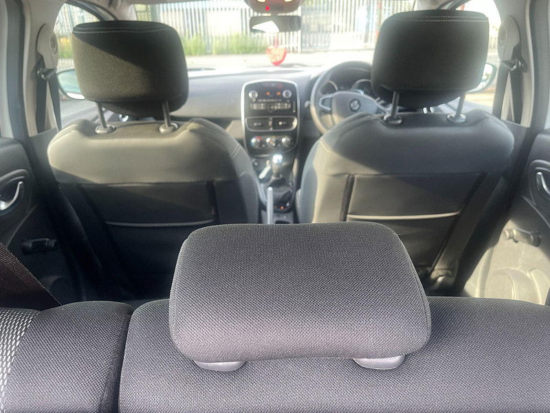 Renault Clio 0.9 TCe Play Euro 6 (s/s) 5dr 5dr Manual 2025