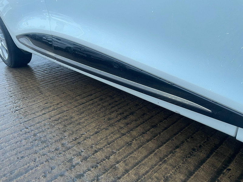 Renault Clio 1.2 16V Dynamique MediaNav Euro 5 5dr 5dr Manual 2026