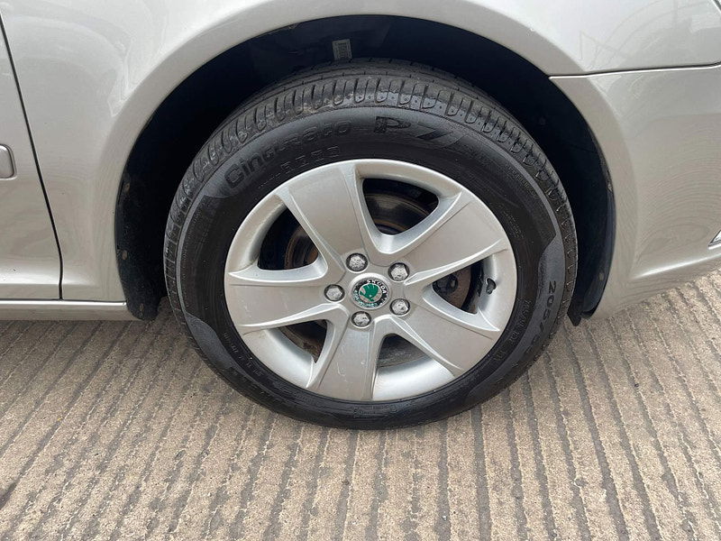 Skoda Octavia 1.6 TDI Elegance DSG Euro 5 5dr 5dr Automatic 2025