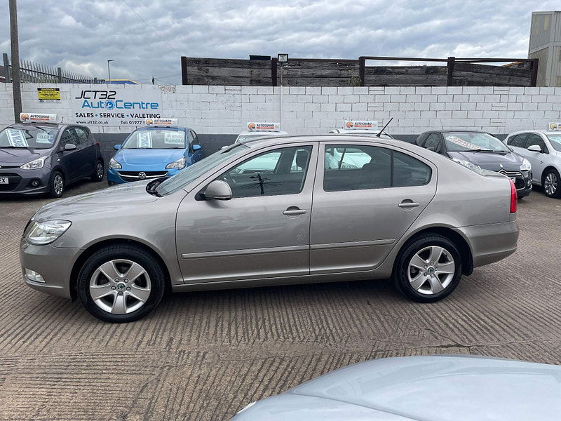 Skoda Octavia 1.6 TDI Elegance DSG Euro 5 5dr 5dr Automatic 2025
