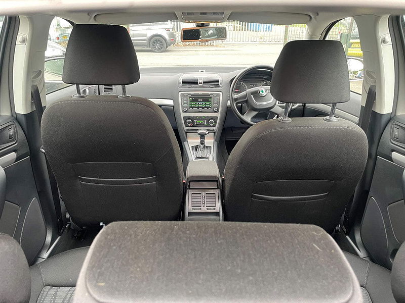Skoda Octavia 1.6 TDI Elegance DSG Euro 5 5dr 5dr Automatic 2025