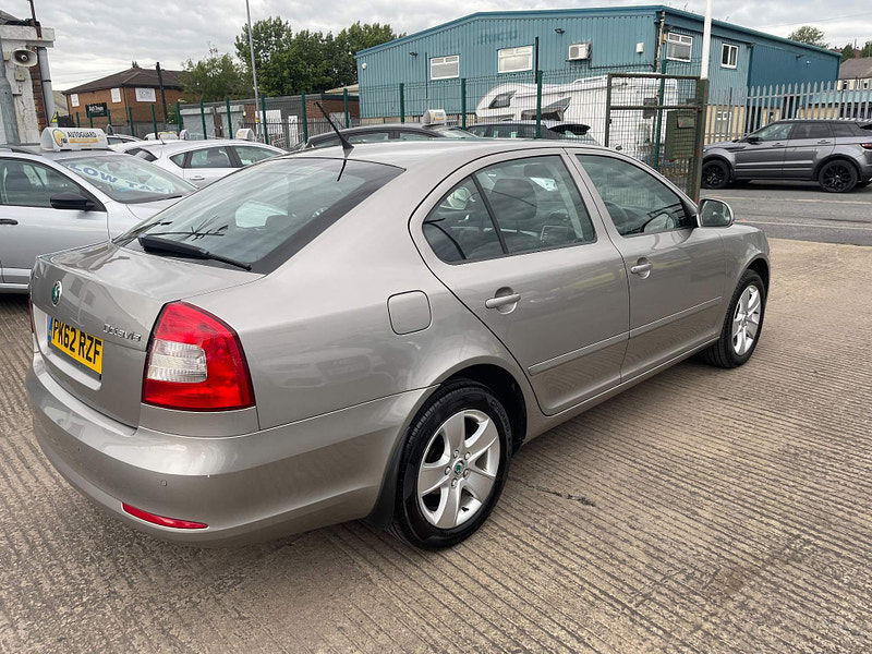 Skoda Octavia 1.6 TDI Elegance DSG Euro 5 5dr 5dr Automatic 2025