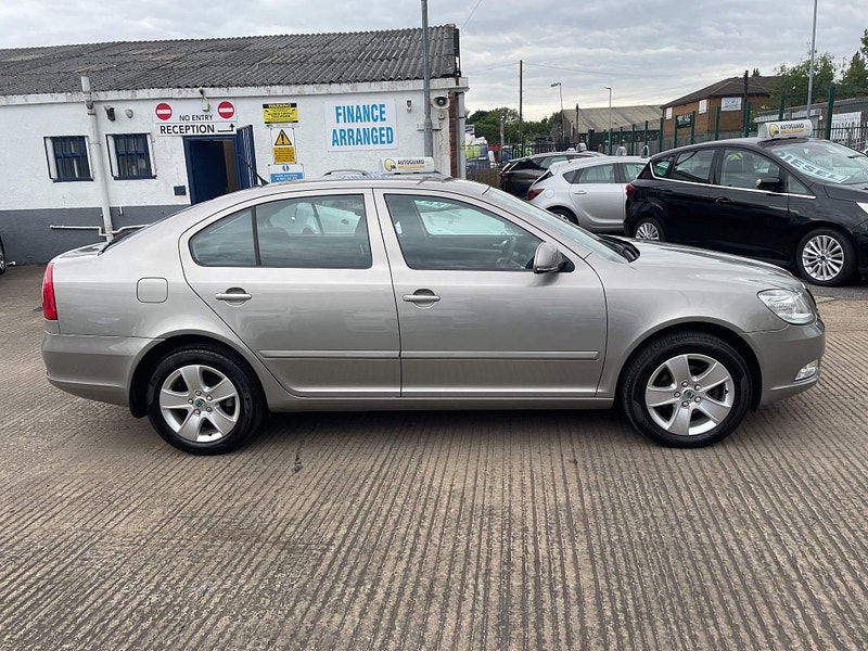 Skoda Octavia 1.6 TDI Elegance DSG Euro 5 5dr 5dr Automatic 2025