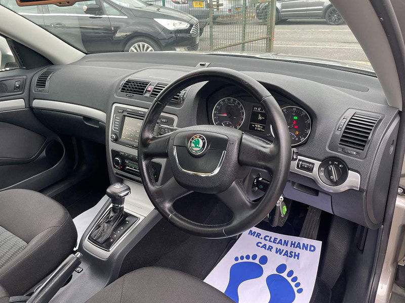 Skoda Octavia 1.6 TDI Elegance DSG Euro 5 5dr 5dr Automatic 2025