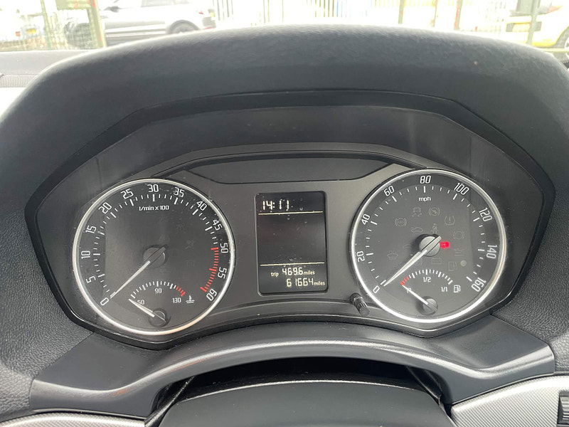 Skoda Octavia 1.6 TDI Elegance DSG Euro 5 5dr 5dr Automatic 2025