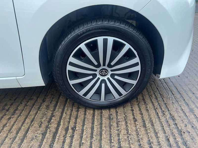 Toyota Aygo 1.0 VVT-i x-play Euro 6 (s/s) 5dr 5dr Manual 2025