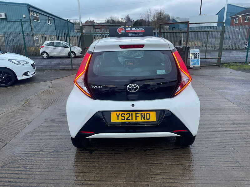Toyota Aygo 1.0 VVT-i x-play Euro 6 (s/s) 5dr 5dr Manual 2025
