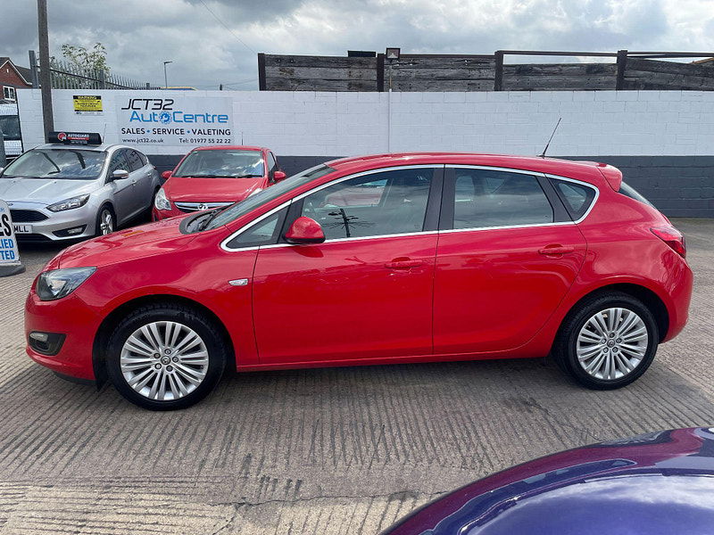 Vauxhall Astra 1.4 16v Excite Euro 5 5dr 5dr Manual 2025