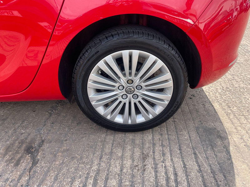 Vauxhall Astra 1.4 16v Excite Euro 5 5dr 5dr Manual 2025