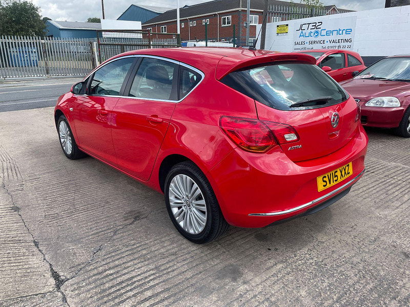 Vauxhall Astra 1.4 16v Excite Euro 5 5dr 5dr Manual 2025