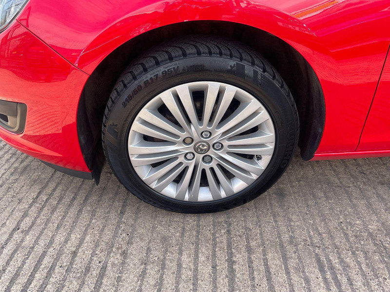 Vauxhall Astra 1.4 16v Excite Euro 5 5dr 5dr Manual 2025