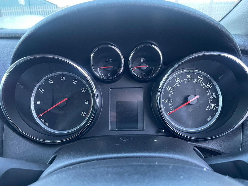 Vauxhall Astra 1.4i Excite Euro 6 5dr 5dr Manual 2026