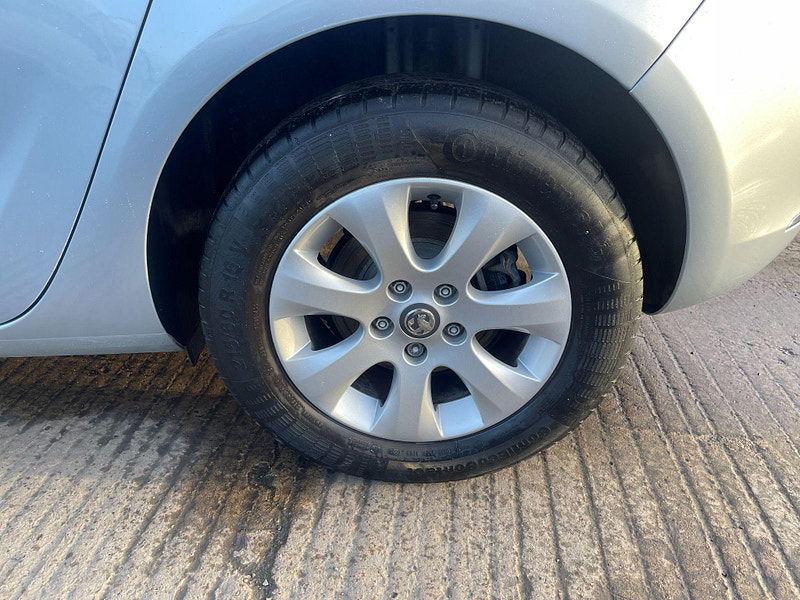 Vauxhall Astra 1.7 CDTi ecoFLEX Design Euro 5 (s/s) 5dr 5dr Manual 2025