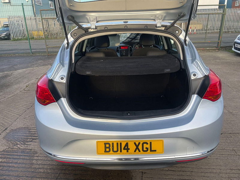 Vauxhall Astra 1.7 CDTi ecoFLEX Design Euro 5 (s/s) 5dr 5dr Manual 2025