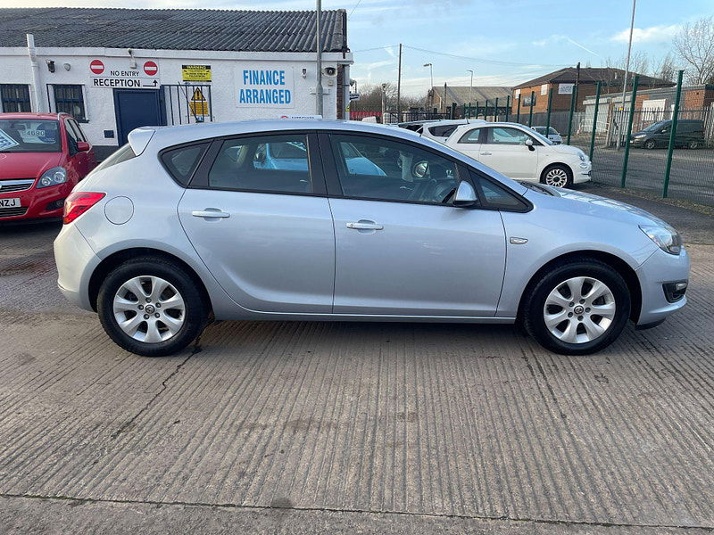 Vauxhall Astra 1.7 CDTi ecoFLEX Design Euro 5 (s/s) 5dr 5dr Manual 2025