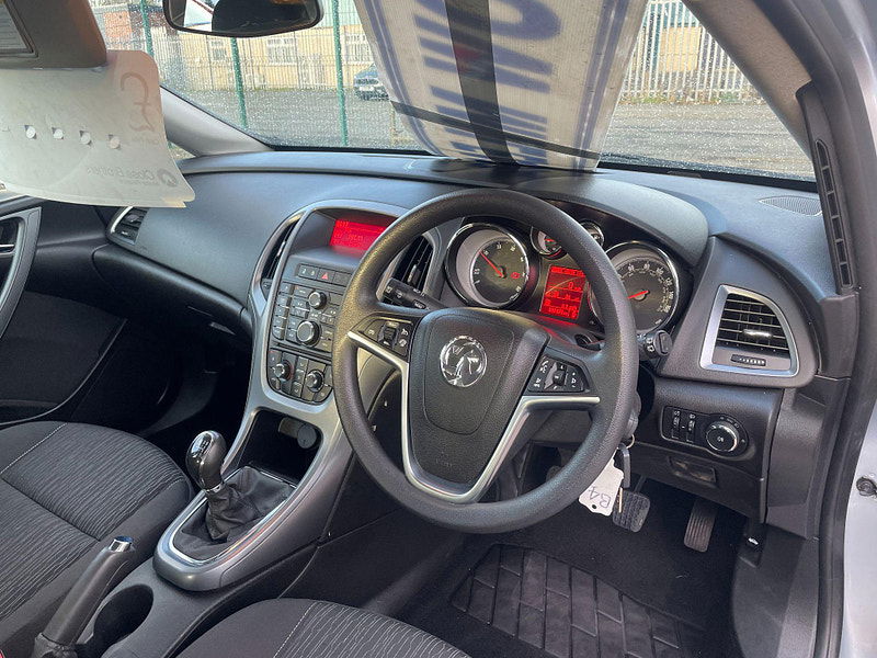 Vauxhall Astra 1.7 CDTi ecoFLEX Design Euro 5 (s/s) 5dr 5dr Manual 2025
