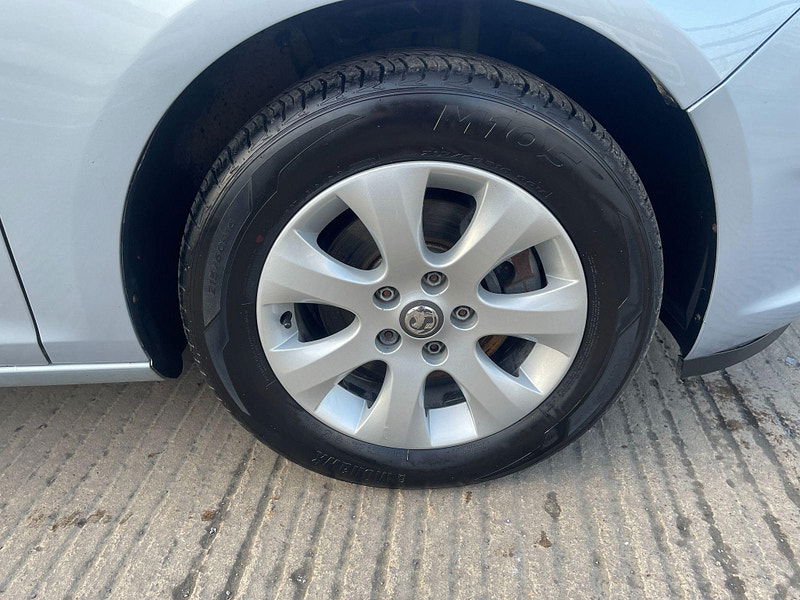 Vauxhall Astra 1.7 CDTi ecoFLEX Design Euro 5 (s/s) 5dr 5dr Manual 2025