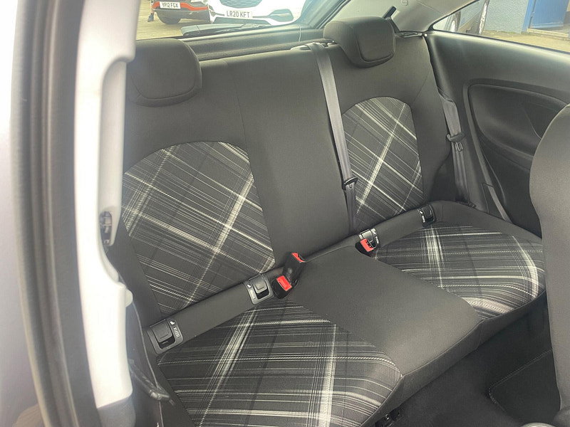 Vauxhall Corsa 1.4i ecoTEC Limited Edition Euro 6 3dr 3dr Manual 2026