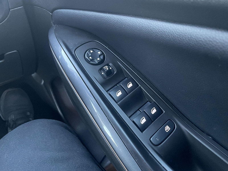 Vauxhall Grandland X 1.2 Turbo Elite Nav Euro 6 (s/s) 5dr 5dr Manual 2025