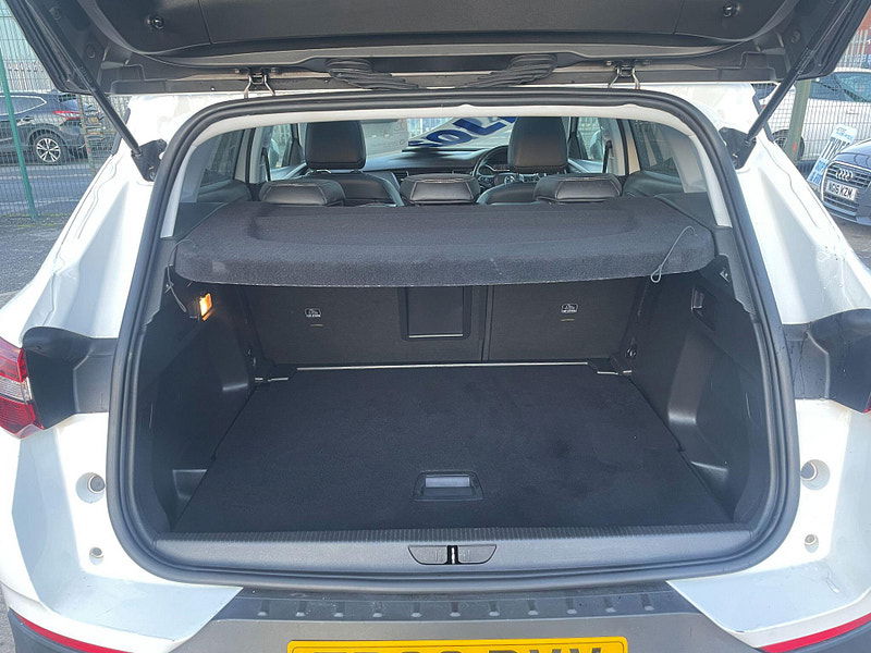 Vauxhall Grandland X 1.2 Turbo Elite Nav Euro 6 (s/s) 5dr 5dr Manual 2025