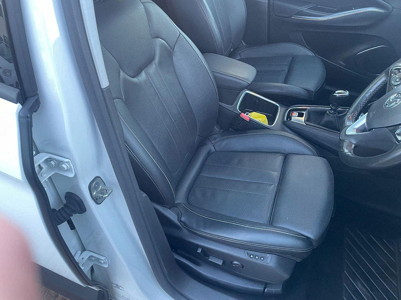 Vauxhall Grandland X 1.2 Turbo Elite Nav Euro 6 (s/s) 5dr 5dr Manual 2025