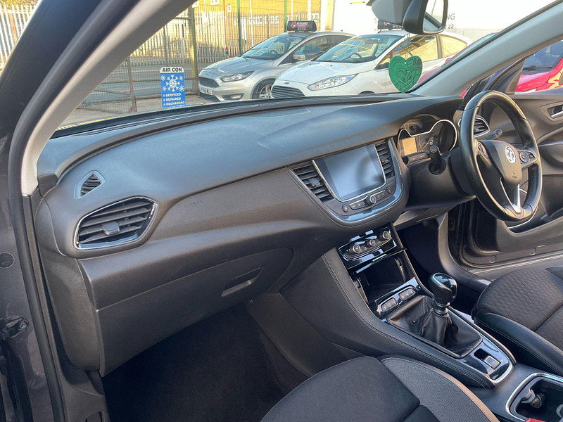Vauxhall Grandland X 1.2 Turbo Sport Nav Euro 6 (s/s) 5dr 5dr Manual 2025