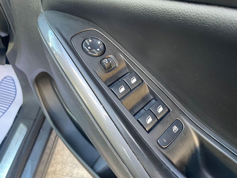 Vauxhall Grandland X 1.2 Turbo Sport Nav Euro 6 (s/s) 5dr 5dr Manual 2025